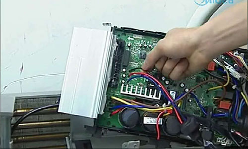 白云美的空调电话是多少